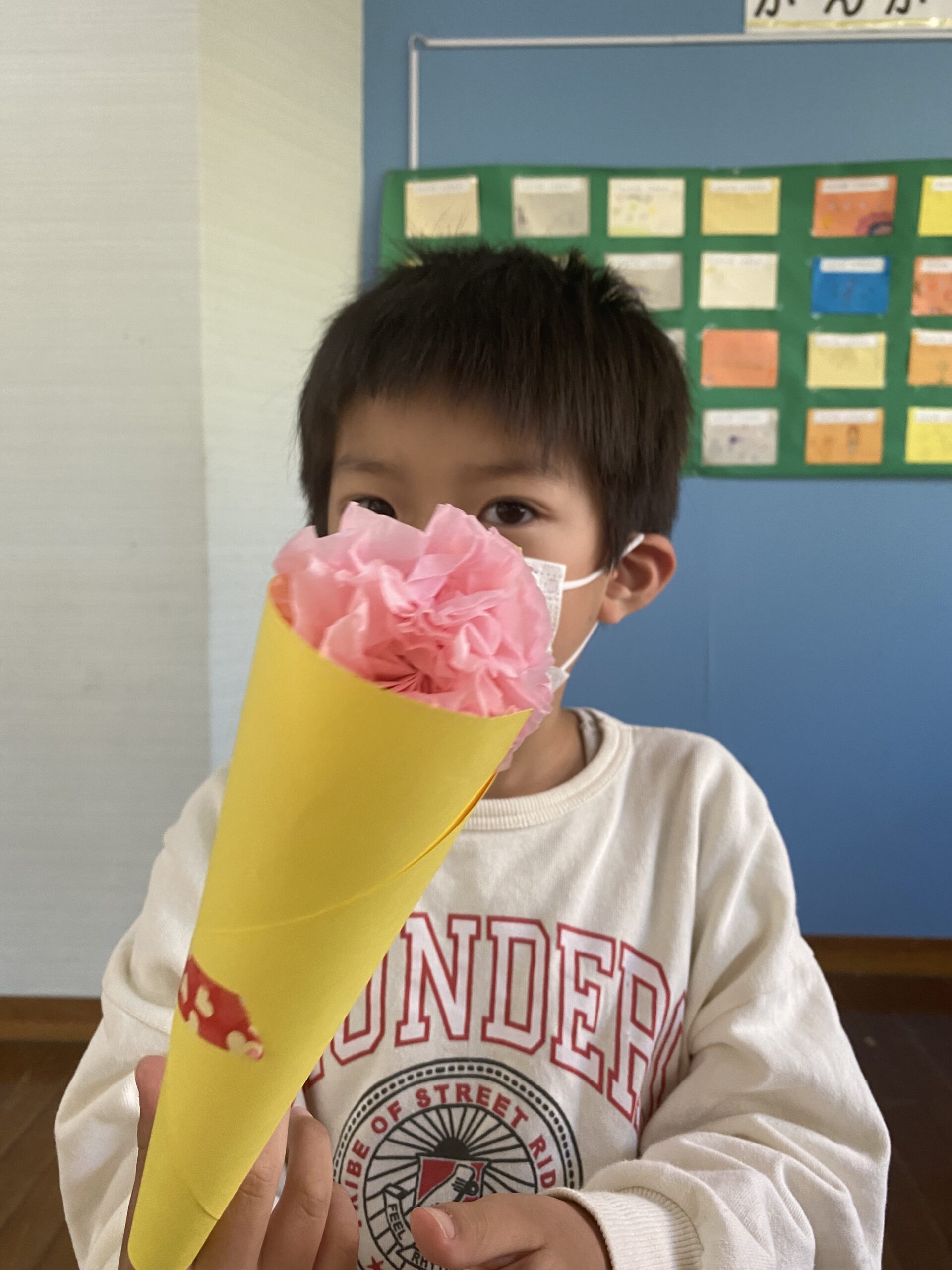 感謝の気持ちを込めて小さな花束を制作！